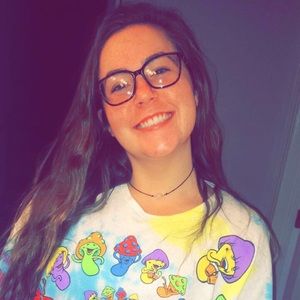 Meet your Posher, Alyssa